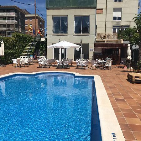 Hotel Sant Jordi Segur de Calafell Extérieur photo
