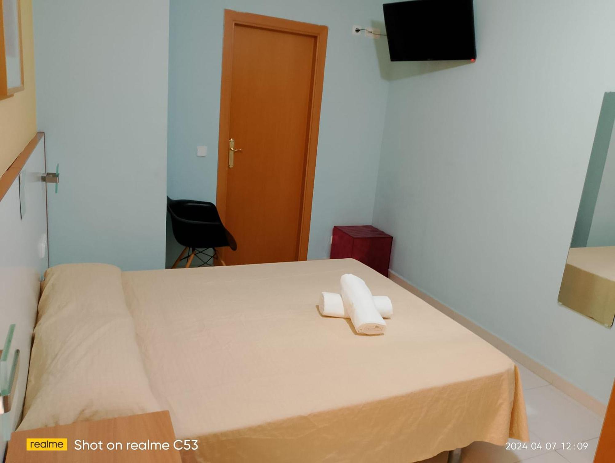 Hotel Sant Jordi Segur de Calafell Extérieur photo