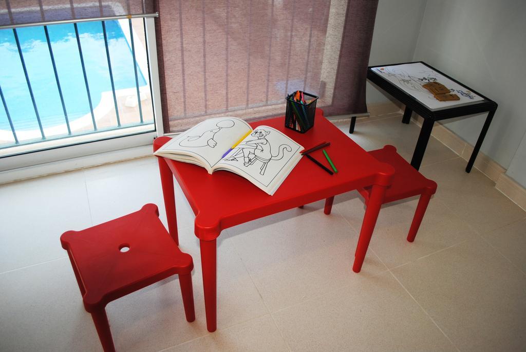 Hotel Sant Jordi Segur de Calafell Extérieur photo