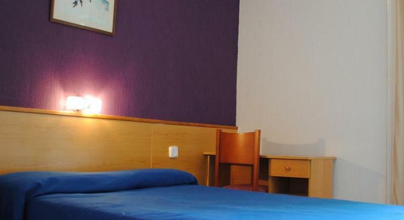 Hotel Sant Jordi Segur de Calafell Extérieur photo
